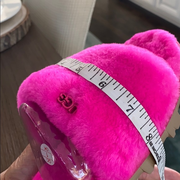 SOLD Hot Pink Ugg Cozette Fur Slippers 11 - Picture 6 of 6